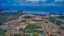 Foto aerial perkembangan pembangunan Sirkuit Jalan Raya Mandalika yang berada di dalam Kawasan Ekonomi Khusus Mandalika, Kamis (14/1/2021). Perkembangan pembangunan Sirkuit sudah mencapai 42,98 persen. (foto dok MGPA)