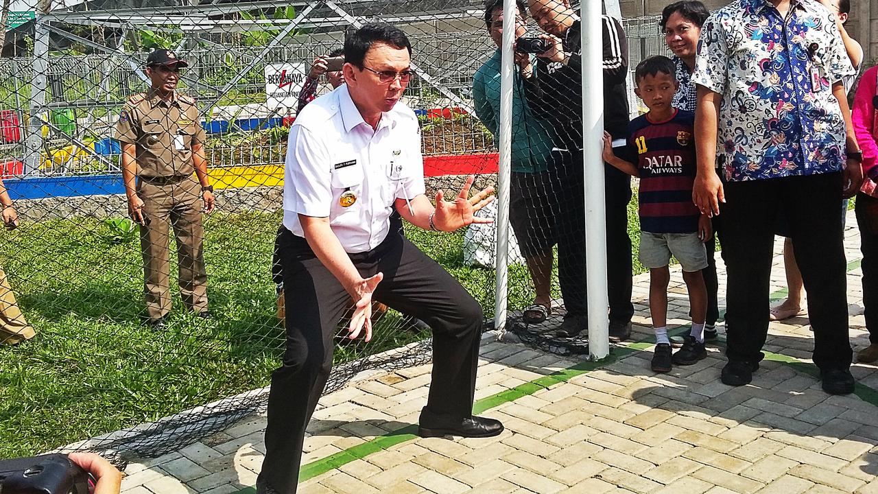 20160406-ahok-jakarta-silat