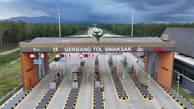 Gerbang Tol Sinaksak