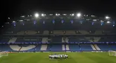 Pemain dan pelatih Real Madrid mengadakan briefing menjelang playoff Liga Champions 2024/2025 melawan Manchester City di Etihad Stadium, Manchester, Inggris pada hari Selasa (11/02/2025) pagi jam. (Foto AP/PA/Martin Rickett)