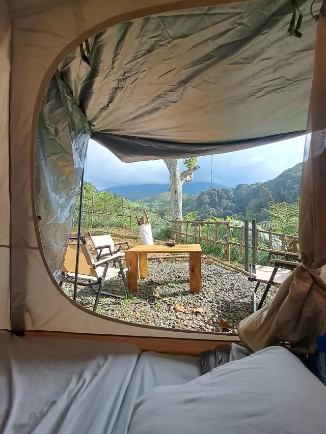 Isi Liburan Nataru dengan Kemping Ekslusif Berlatar Punggung Gunung Pangrango Bersama Anak-Anak