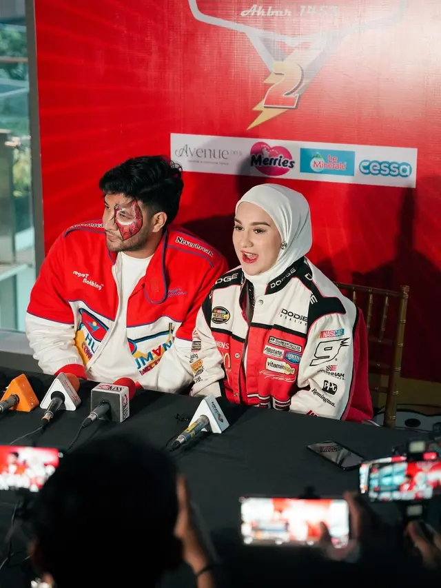 8 Potret Racing Style ala Irish Bella di Ulang Tahun Sang Anak, Dominasi Warna Merah