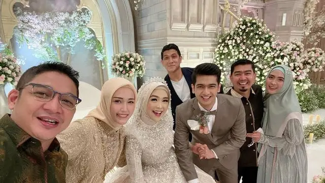 Nissa Sabyan dan Ayus Jadi Sorotan, Ini 10 Potret Tamu Artis di Resepsi Ria Ricis