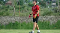 Pelatih kiper Arema, Branislav Radojcic. (Bola.com/Iwan Setiawan)