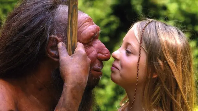Neanderthal dan Homo Sapiens.