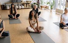 7 Pose Yoga Ini Bantu Rontokkan Lemak Perut Secara Alami, Tanpa Diet Ketat atau Latihan Berat