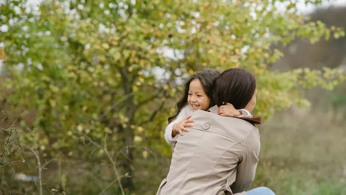 Heart to Heart Hug Salah Satu Cara Menyenangkan Si Kecil