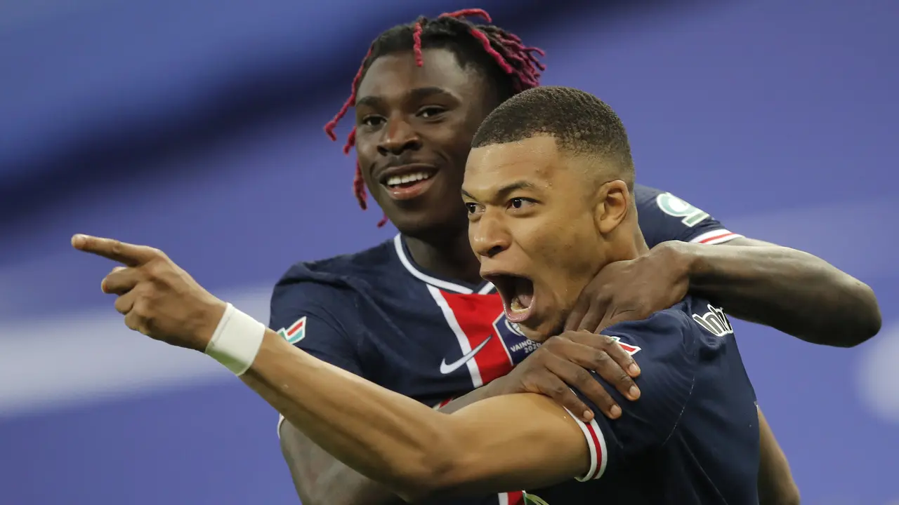 FOTO: PSG Pertahankan Gelar Coupe de France usai Kandaskan AS Monaco 2-0 - Kylian Mbappe; Moise Kean