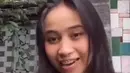 Tangis tak terbendung atas kepergian Ki Joko Bodo, Ayda Prasasti masih memendam duka mendalam. (Liputan6.com/IG/@aydaprasasti).