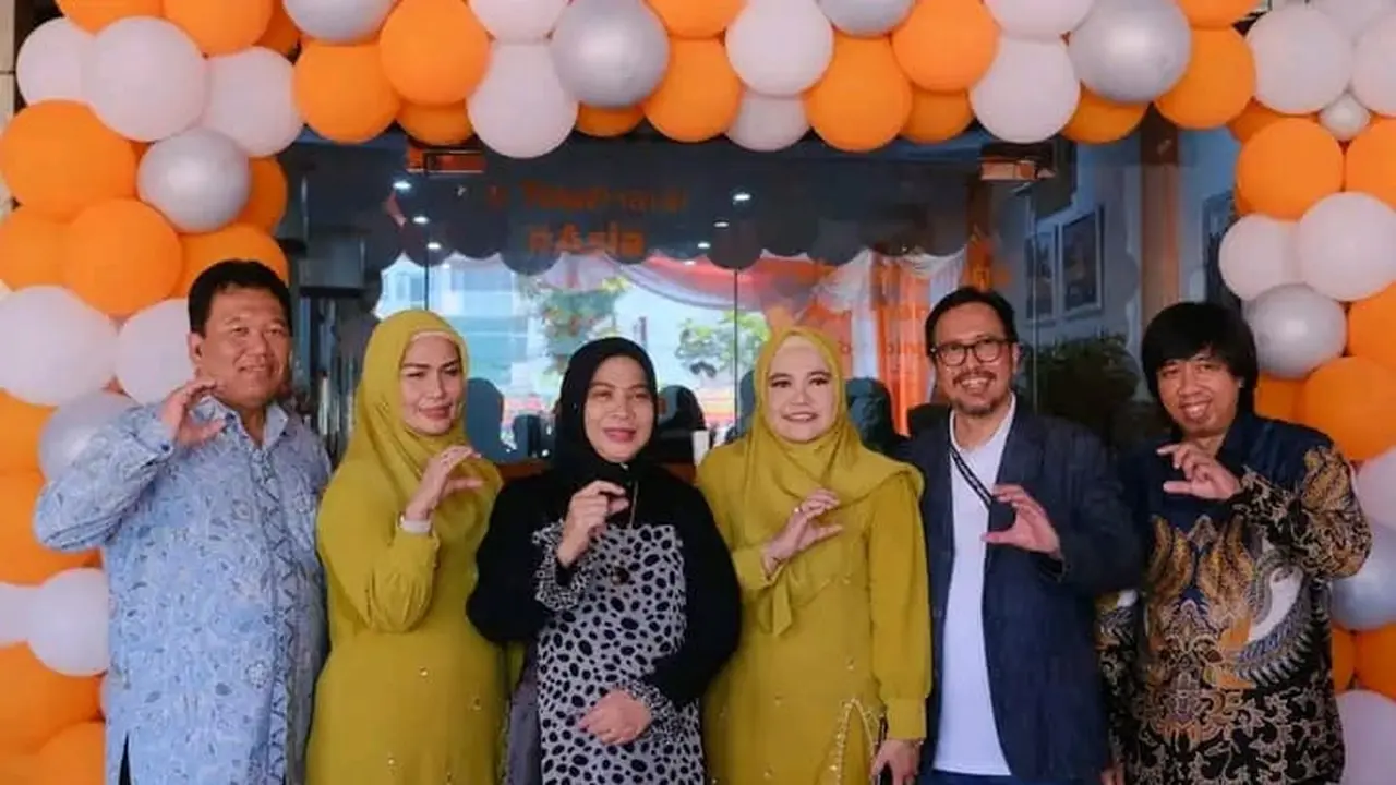Acara peresmian kantor mitra ke-21 Cheria Holiday.