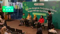 Kementerian Koperasi dan UKM (KemenKopUKM) serta GoTo mengadakan pelatihan tentang manfaat serta cara mendapatkan Nomor Izin Berusaha (NIB) dan sertifikasi halal di&nbsp;gedung Solo Techno Park. (Dok: Liputan6.com/dyah)