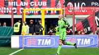 AC Milan's goalkeeper Chistian Abbiati/ AFP PHOTO / GIUSEPPE CACACE