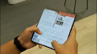 Layar multitasking pada smartphone layar lipat Huawei Mate X (Liputan6.com/ Agustin S W)