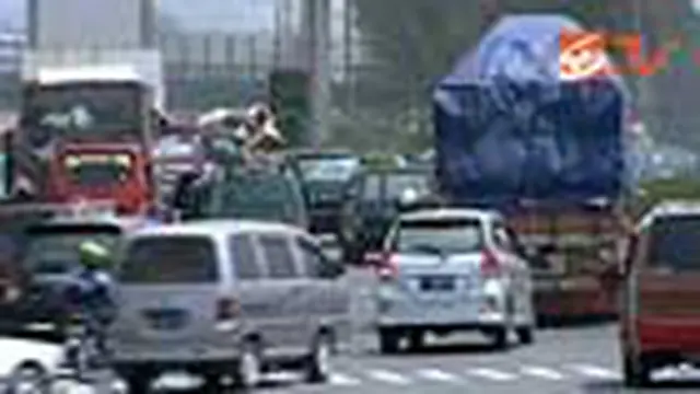 Arus Balik di Gerbang Tol Cileunyi Padat