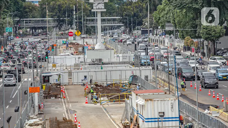 FOTO: Pembangunan MRT Jakarta Fase II Terkendala Pandemi COVID-19