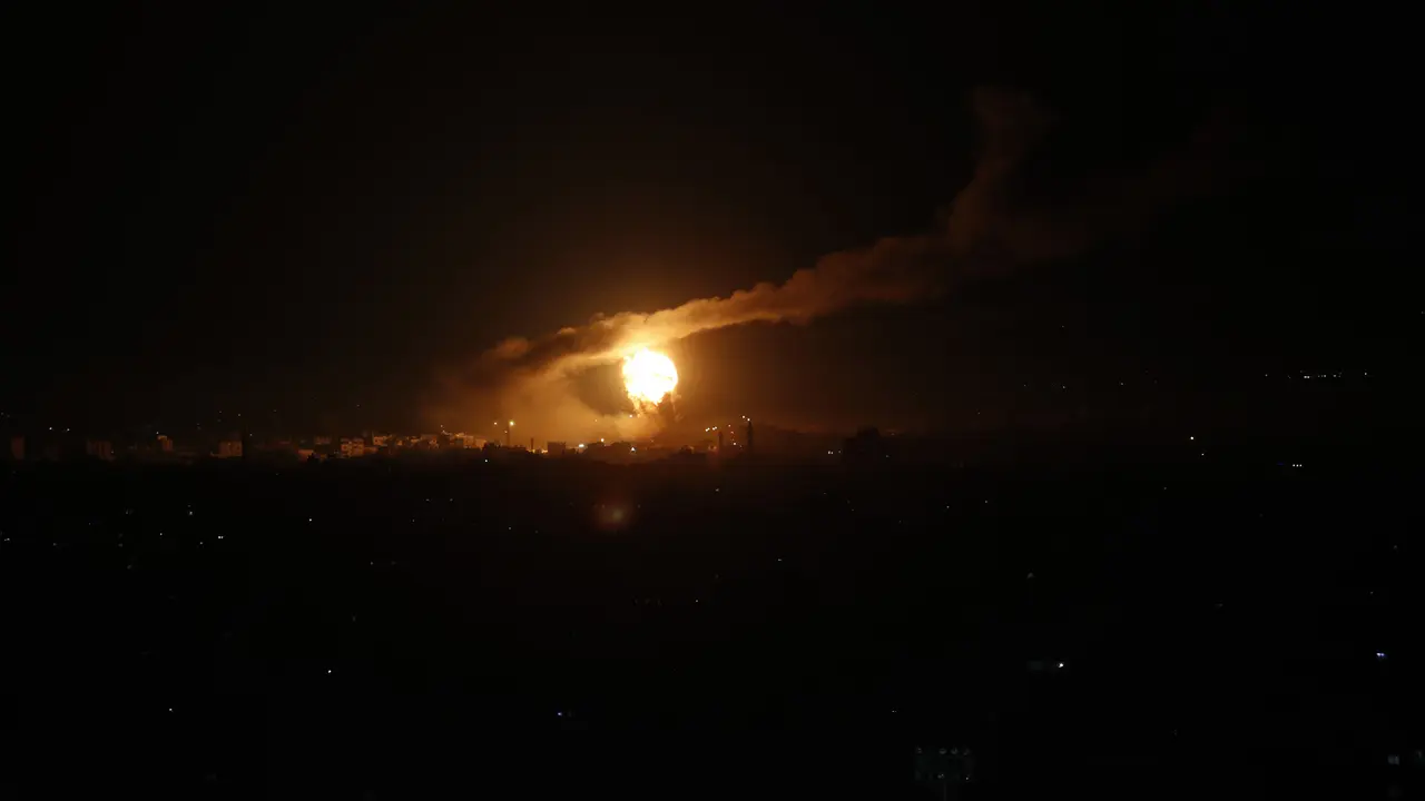 Israel Lancarkan Serangan Udara ke Jalur Gaza