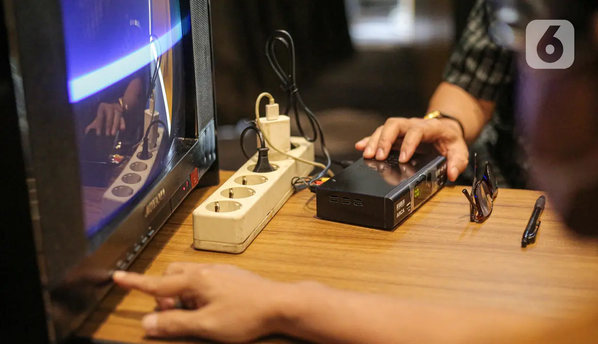 Posko Bantuan Set Top Box TV Digital Gratis di Jakarta Foto