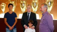 Almohsen dan keluarga dijamu Real Madrid (AFP)