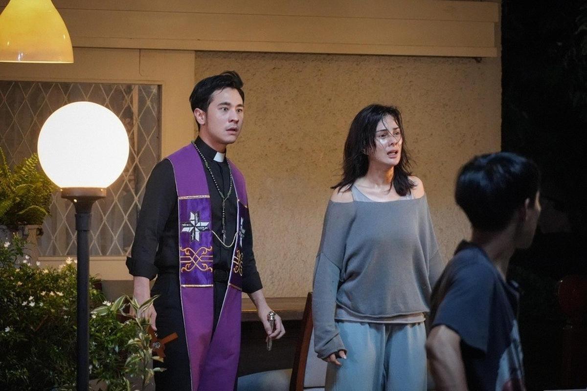 Tidak mengherankan, hampir semua netizen akan terus memanggil Jerome dengan sebutan 'Romo ganteng'!<br>