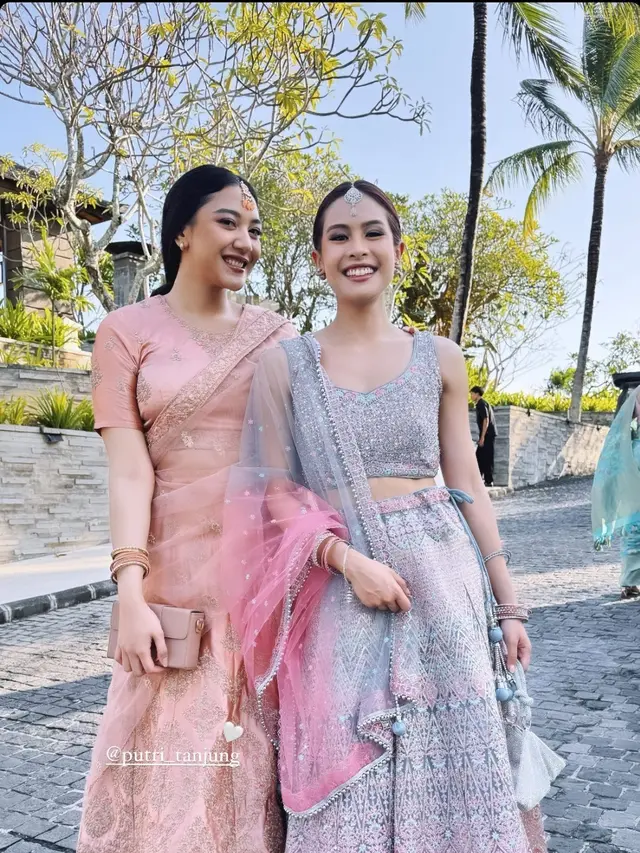 Maudy Ayunda dan Jesse Choi Pakai Baju India