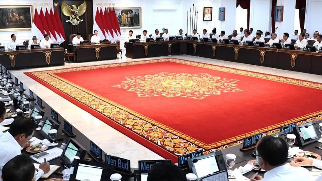 Tiga Srikandi Cantik di Kabinet Merah Putih, Tampil Kompak saat Sidang Kabinet di Istana