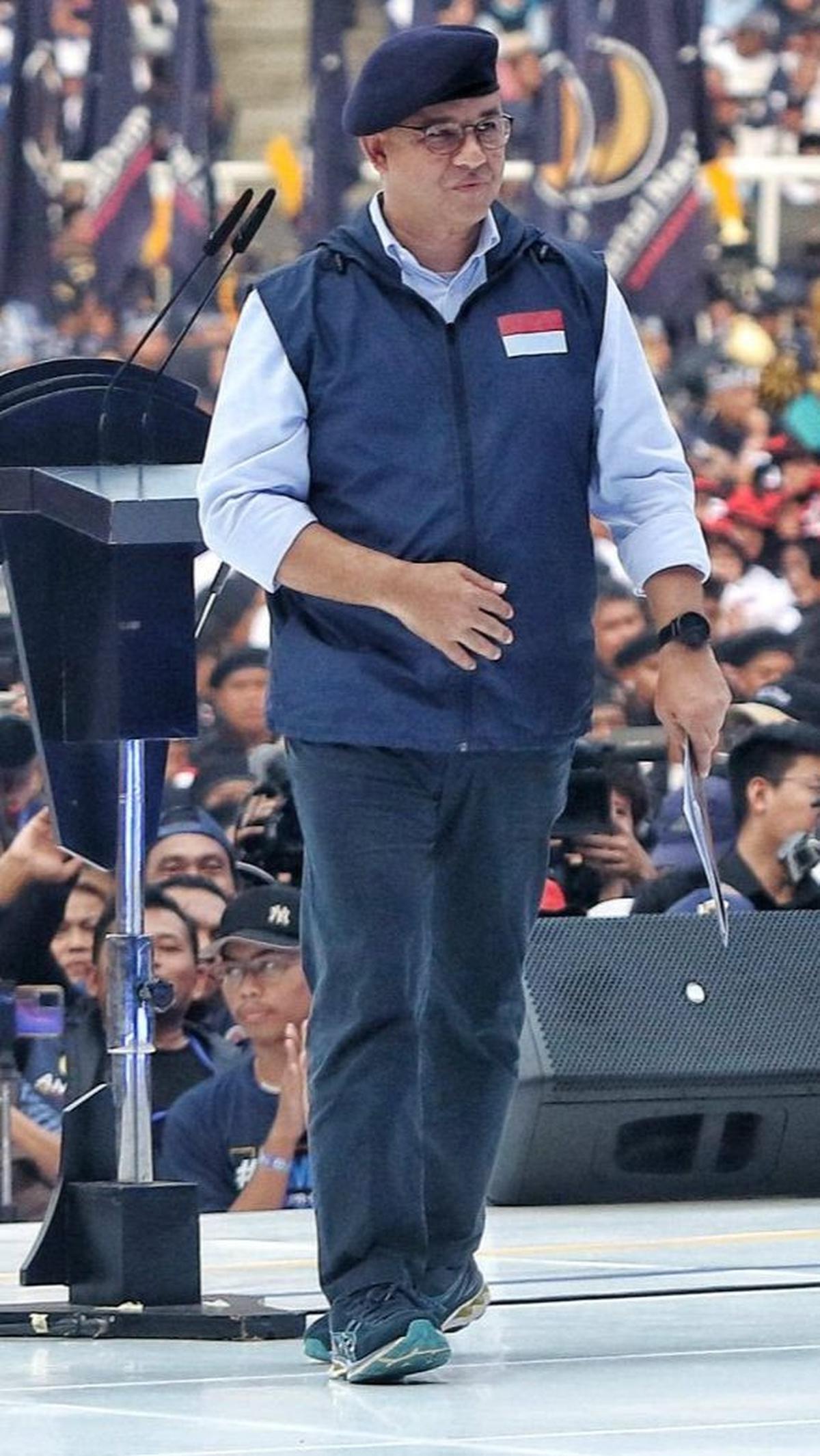 "Kami berkumpul di tempat ini dari seluruh lokasi di Indonesia untuk menyatakan bahwa kami ingin perubahan dan perbaikan untuk Indonesia,"