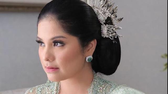 Jejak Ani Yudhoyono pada Busana Annisa Pohan Saat Hadiri Upacara di Istana