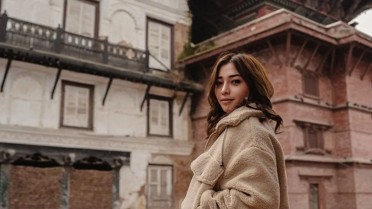 Biasa Mewah, Ini 7 Potret Seru Nikita Willy Liburan ala Backpacker ke Nepal