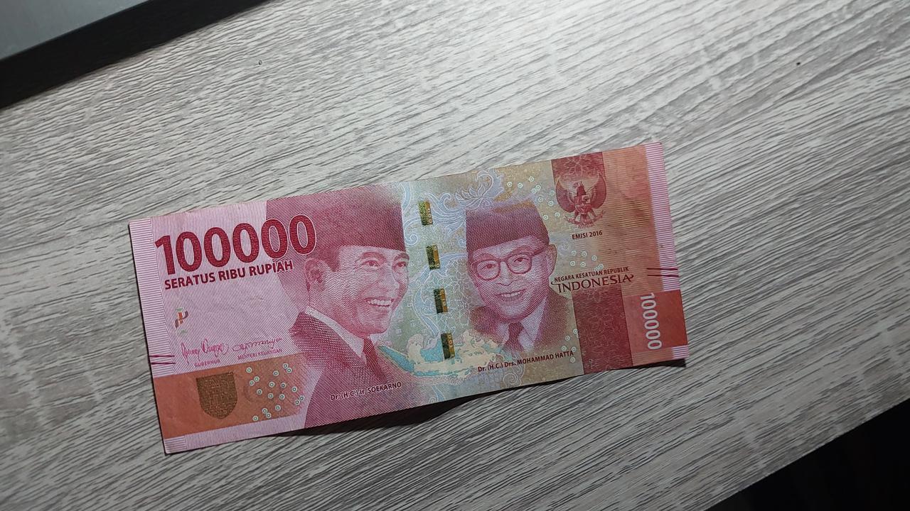 Uang Kertas 100 Ribu