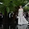 Gaun Pengantin Taylor Swift Masih Misteri, Jonathan Anderson Beri Bocoran di Show Dior?