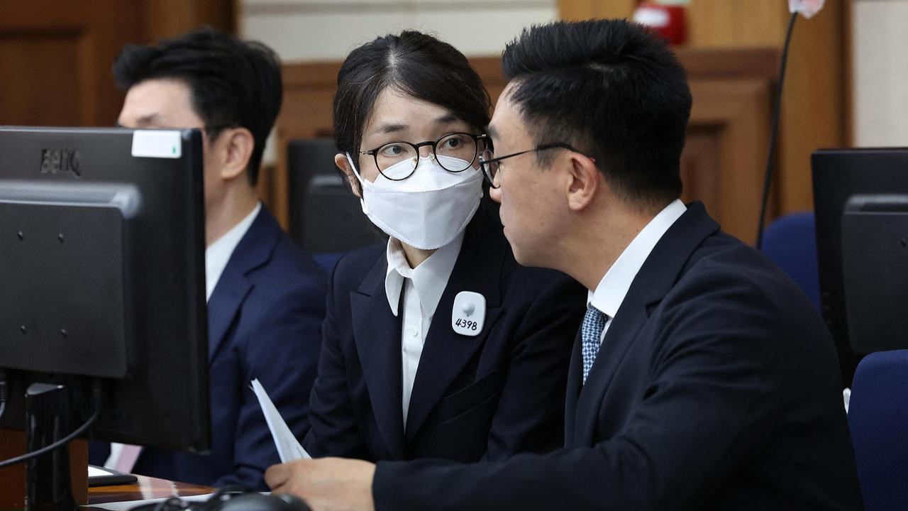 FOTO: Penampilan Perdana Mantan Ibu Negara Korsel Kim Keon Hee di Sidang Korupsi
