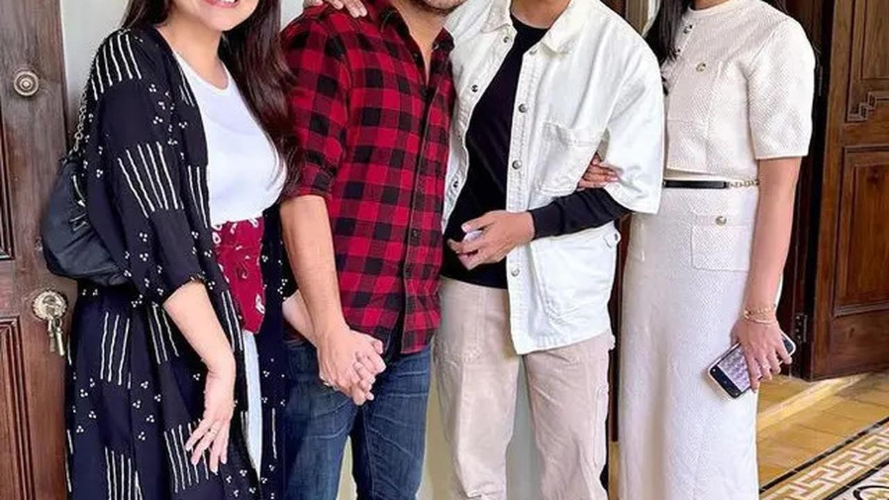 8 OOTD Cynthia Riza Istri Giring yang Sebentar Lagi Jadi Calon Ibu Pejabat saat Kenakan Wastra Nusantara