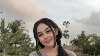 Selvi Ayunda Manfaatkan Medsos untuk Perluas Jangkauan Karya, tapi Tak Mau Tinggalkan Panggung