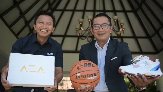 Azrul Ananda dan Ridwan Kamil