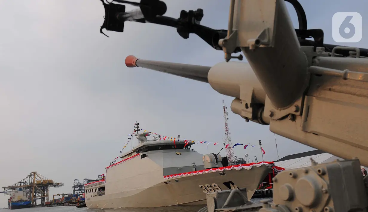 Diketahui, KRI Bung Karno-369 dibangun oleh produsen pertahanan dalam negeri PT Karimun Anugrah Sejati, di Batam, sejak dipesan pada 21 Juni 2022. (merdeka.com/Imam Buhori)