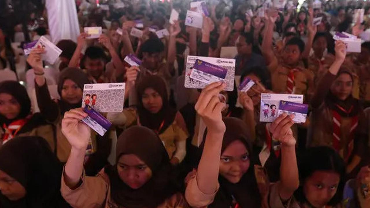 Cara Mudah Cek Status Kartu Indonesia Pintar (KIP) & PIP 2025