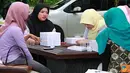 Citizen6, Yogyakarta: Peserta berdiskusi untuk topik citizen jurnalism sambil makan siang. (Pengirim: Ady Permadi)
