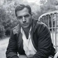 "Aku ingin bermain sebagai tokoh dari Inggris. Aku jarang bermain sebagai tokoh itu," jelas aktor Superman itu. (instagram/henrycavill)