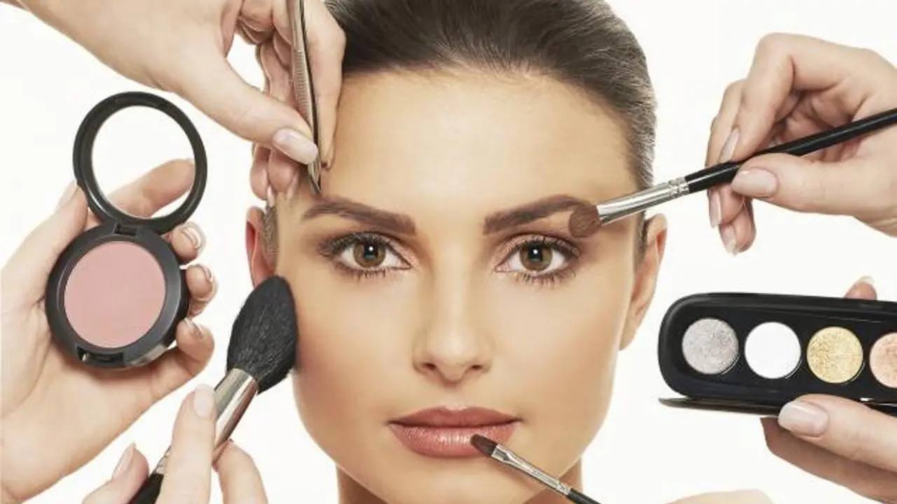 Prosesnya Ribet, Namun Hasil Makeup Ini Sungguh Bikin Takjub