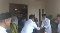 Presiden Jokowi berkunjung ke rumah keluarga Umar Wirahadikusumah di Tangsel.