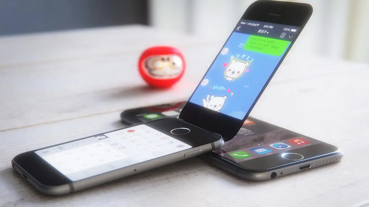iPhone `Flip`