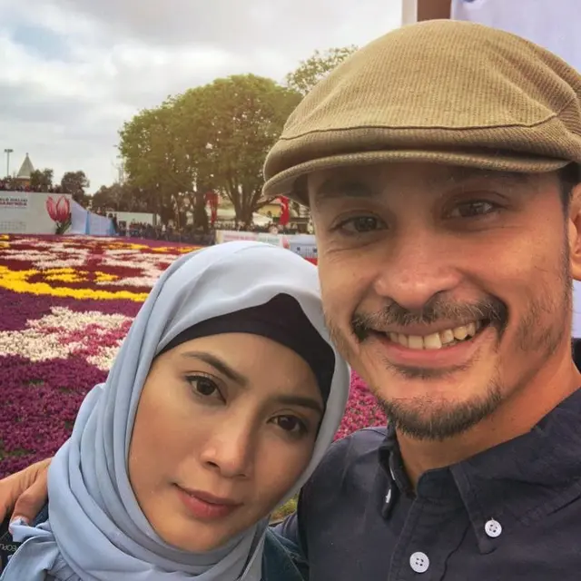 7 Potret Mesra Reuben Elishama dan Istri yang Genap Jalani 4 Tahun Pernikahan