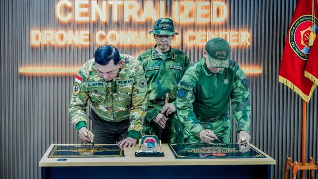 Panglima TNI resmikan Gedung Centralized bersama Menhan Jenderal TNI (Purn) Sjafrie Sjamsoeddin.
