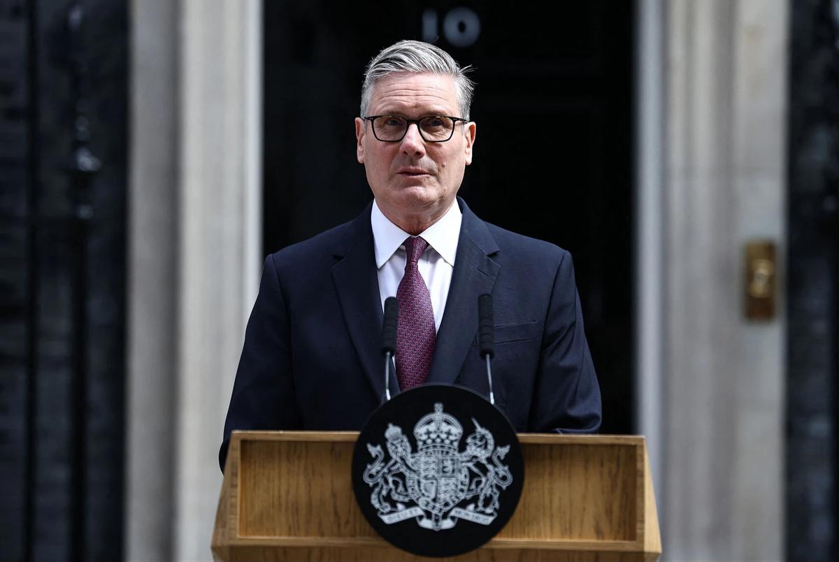 FOTO: Momen Keir Starmer Mundur dari Jabatan Perdana Menteri Inggris