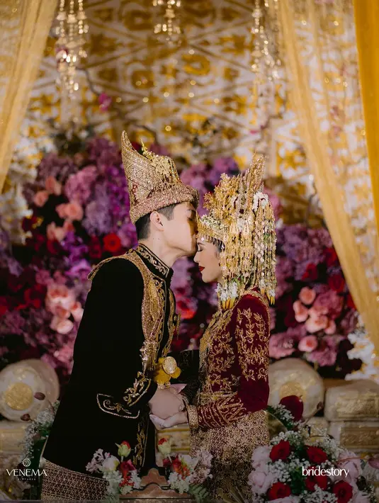 <p>Beby Tsabina hari ini, Minggu (23/6/2024), resmi menjadi istri dari kekasihnya Rizki Natakusumah. [Foto: Instagram/bebytsabina]</p>