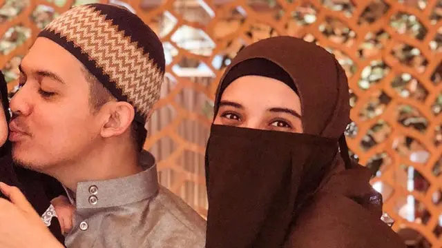 Irwansyah dan Zaskia Sungkar