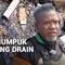Sampah Menumpuk di Kali Cakung Drain