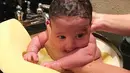 Ini Dream Kardashian saat sedang mandi di tahu 2016 lalu. (instagram/blacchyna)