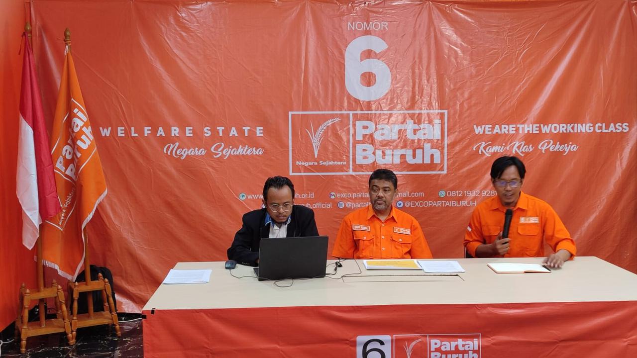 Lembaga Survei Risetindo Barometer merilis hasil survei internal Partai Buruh berbasis pemilih buruh dan pekerja. Hasilnya, Partai Buruh di Pemilihan Umum atau Pemilu 2024 diprediksi meraih 4,8 persen suara nasional.