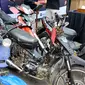 Barang bukti hasil curian pasutri spesialis maling motor di Bojonegoro. (Ahmad Adirin/Liputan6.com)